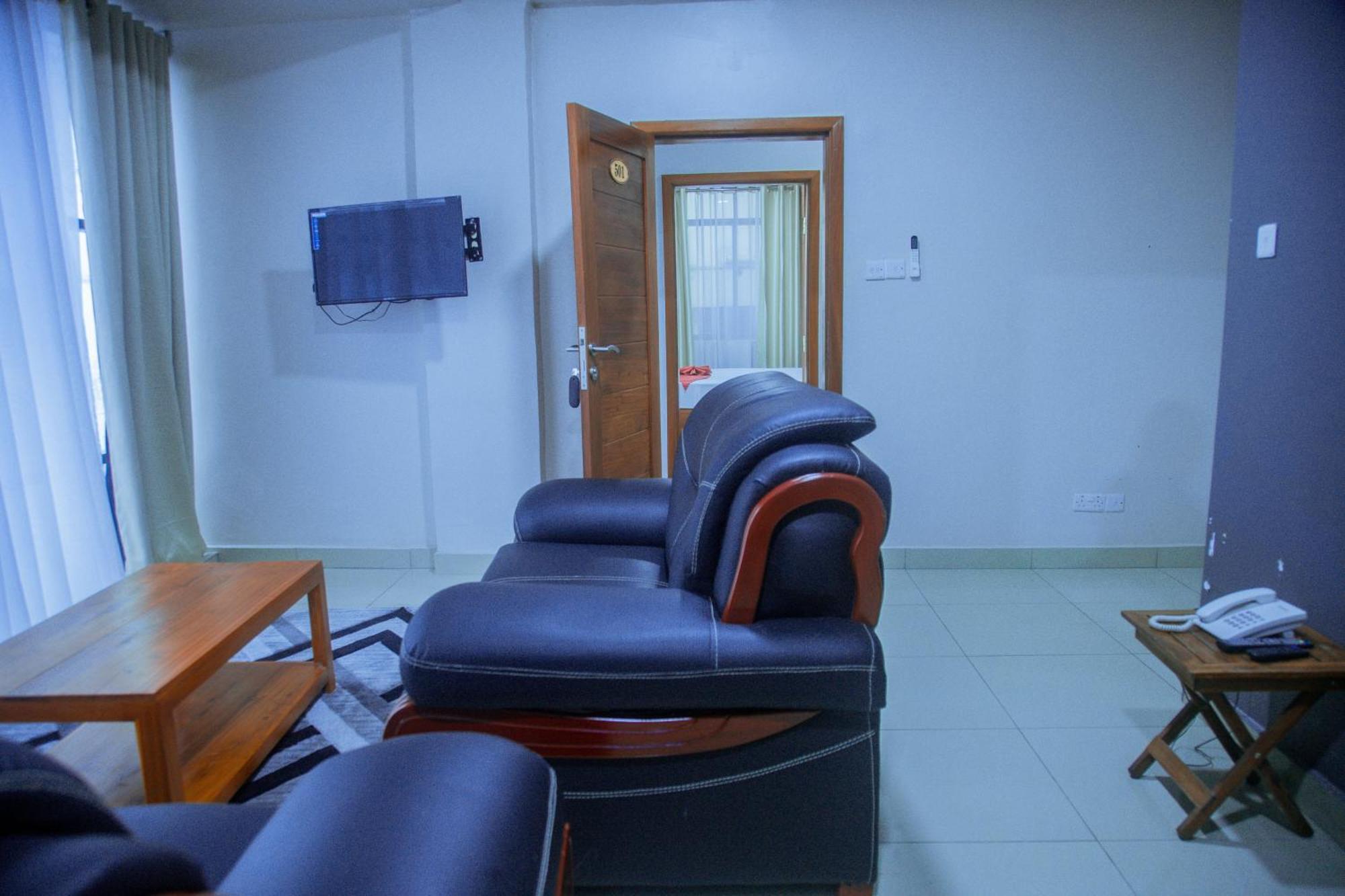 Le Grand Marie Hotel Dar es Salaam Bagian luar foto