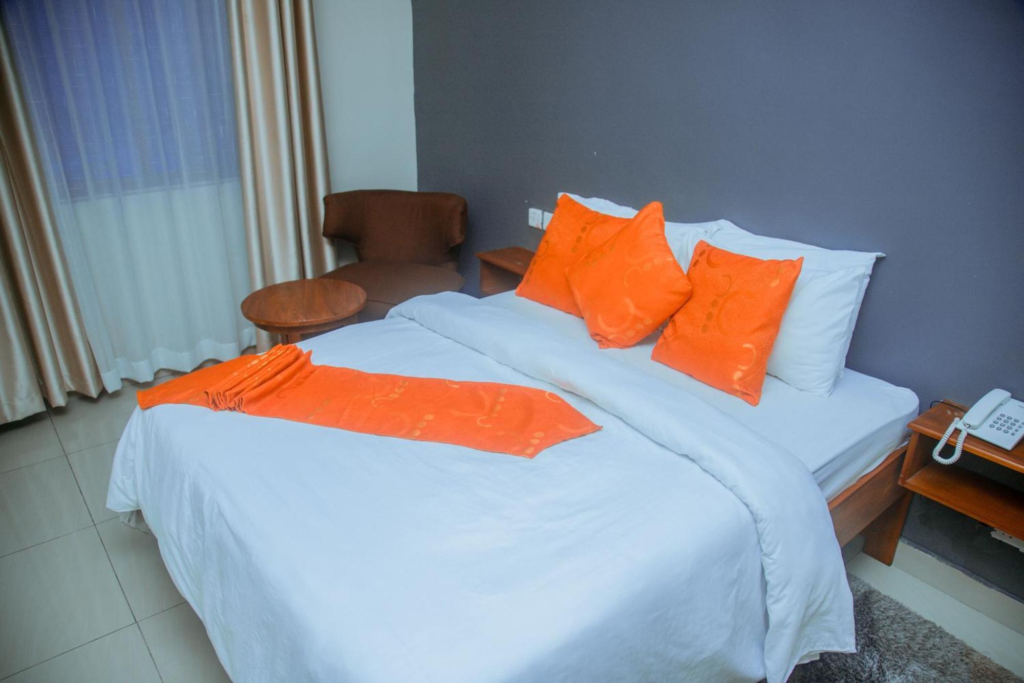 Le Grand Marie Hotel Dar es Salaam Bagian luar foto