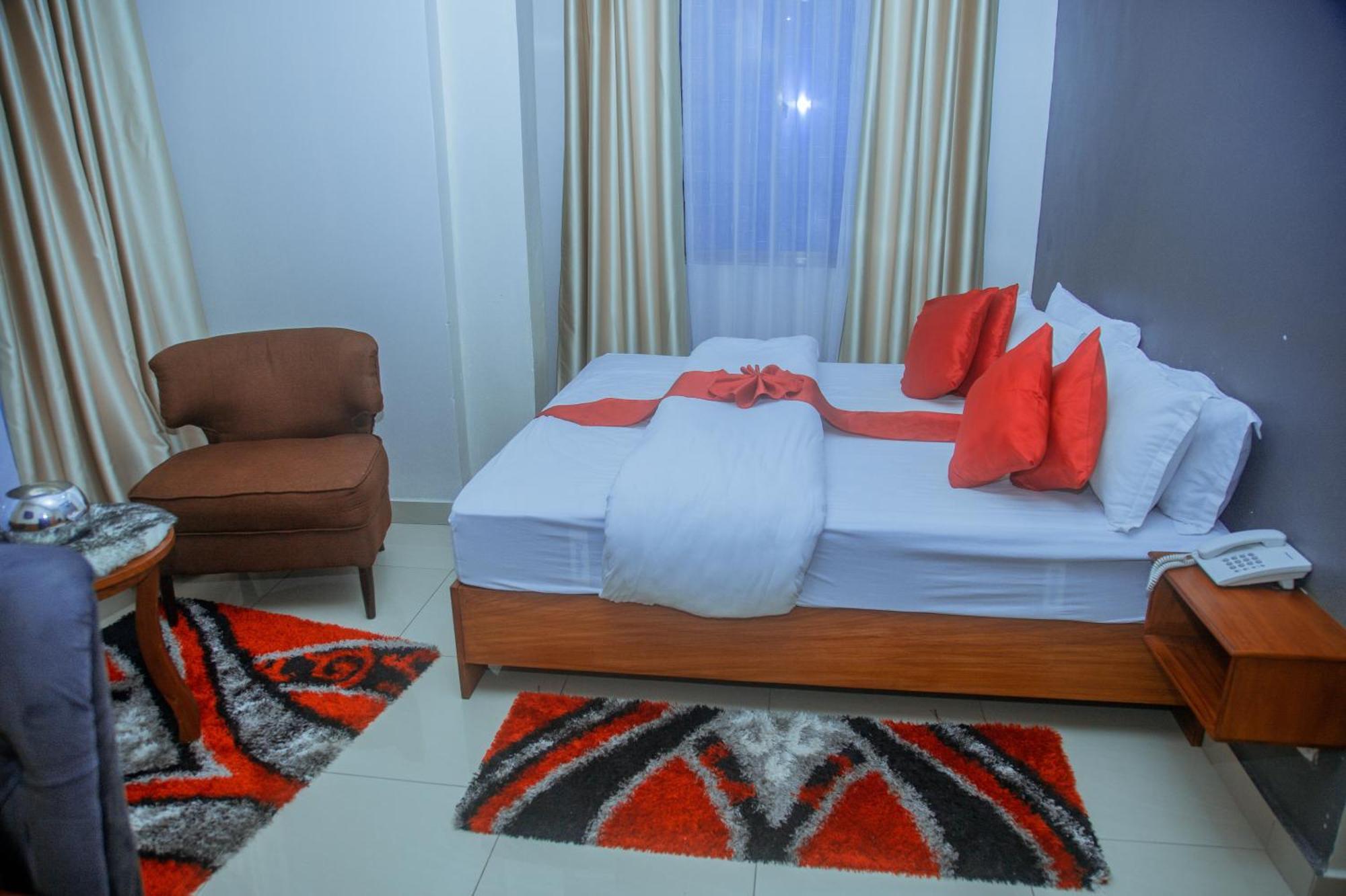 Le Grand Marie Hotel Dar es Salaam Bagian luar foto