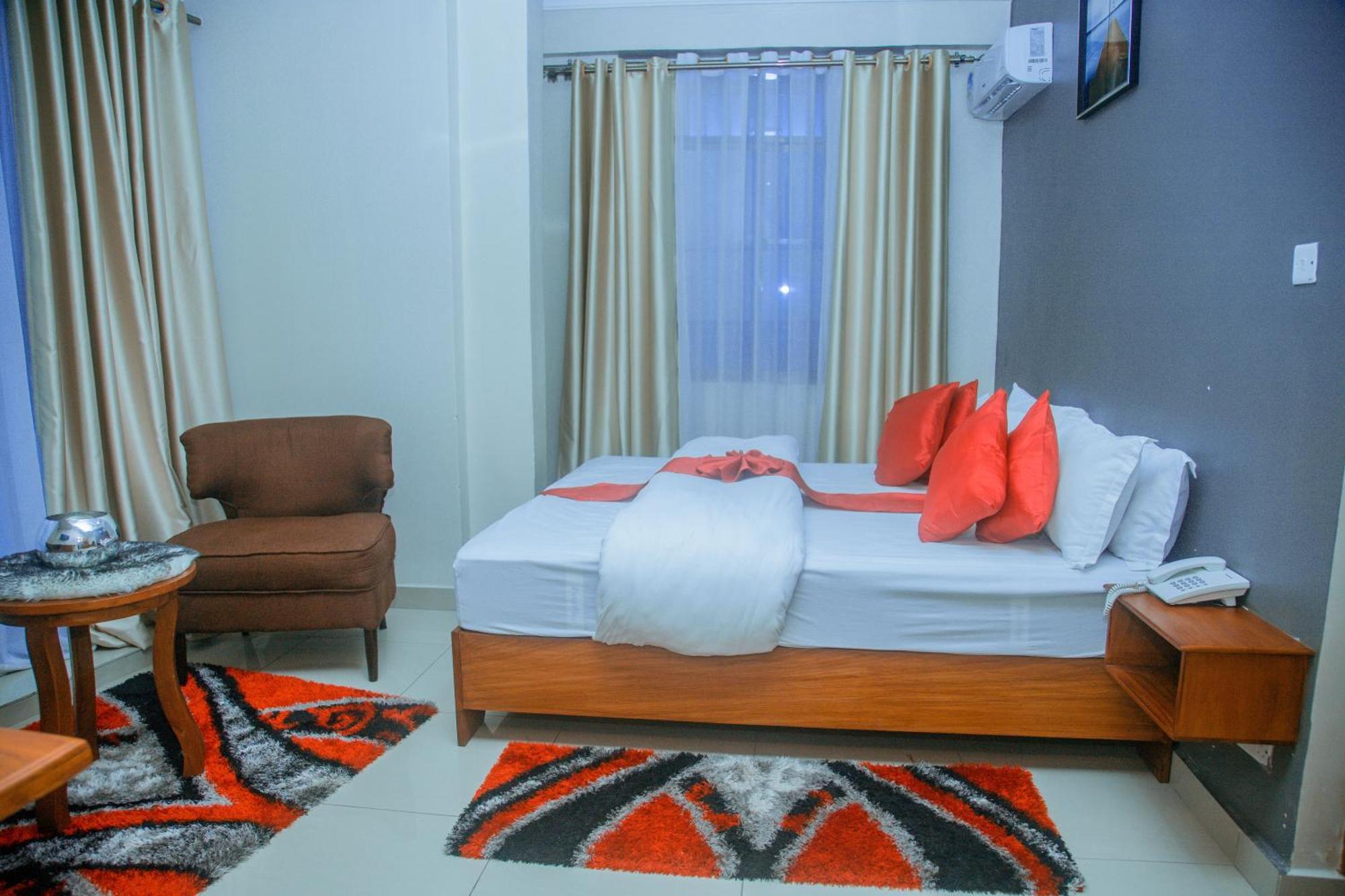 Le Grand Marie Hotel Dar es Salaam Bagian luar foto
