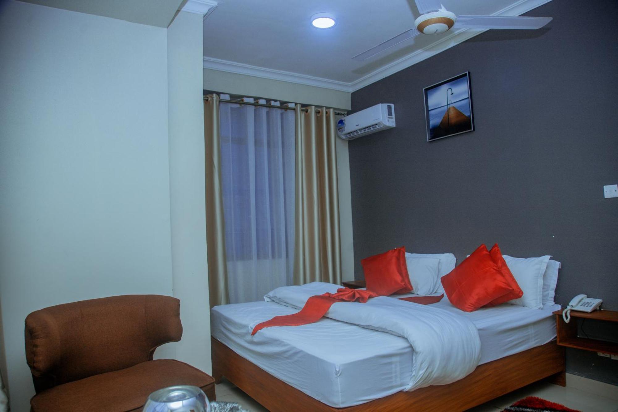 Le Grand Marie Hotel Dar es Salaam Bagian luar foto